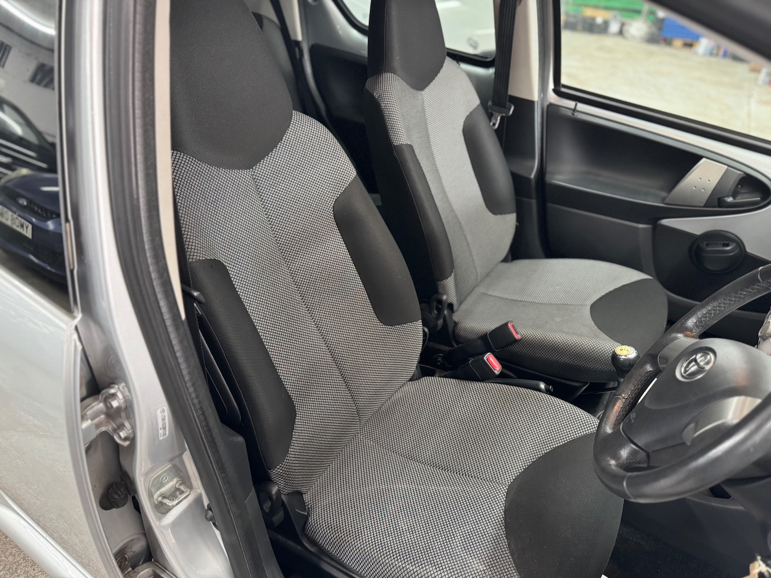 Used Toyota AYGO 2014 for sale - 76366278: Photo 11