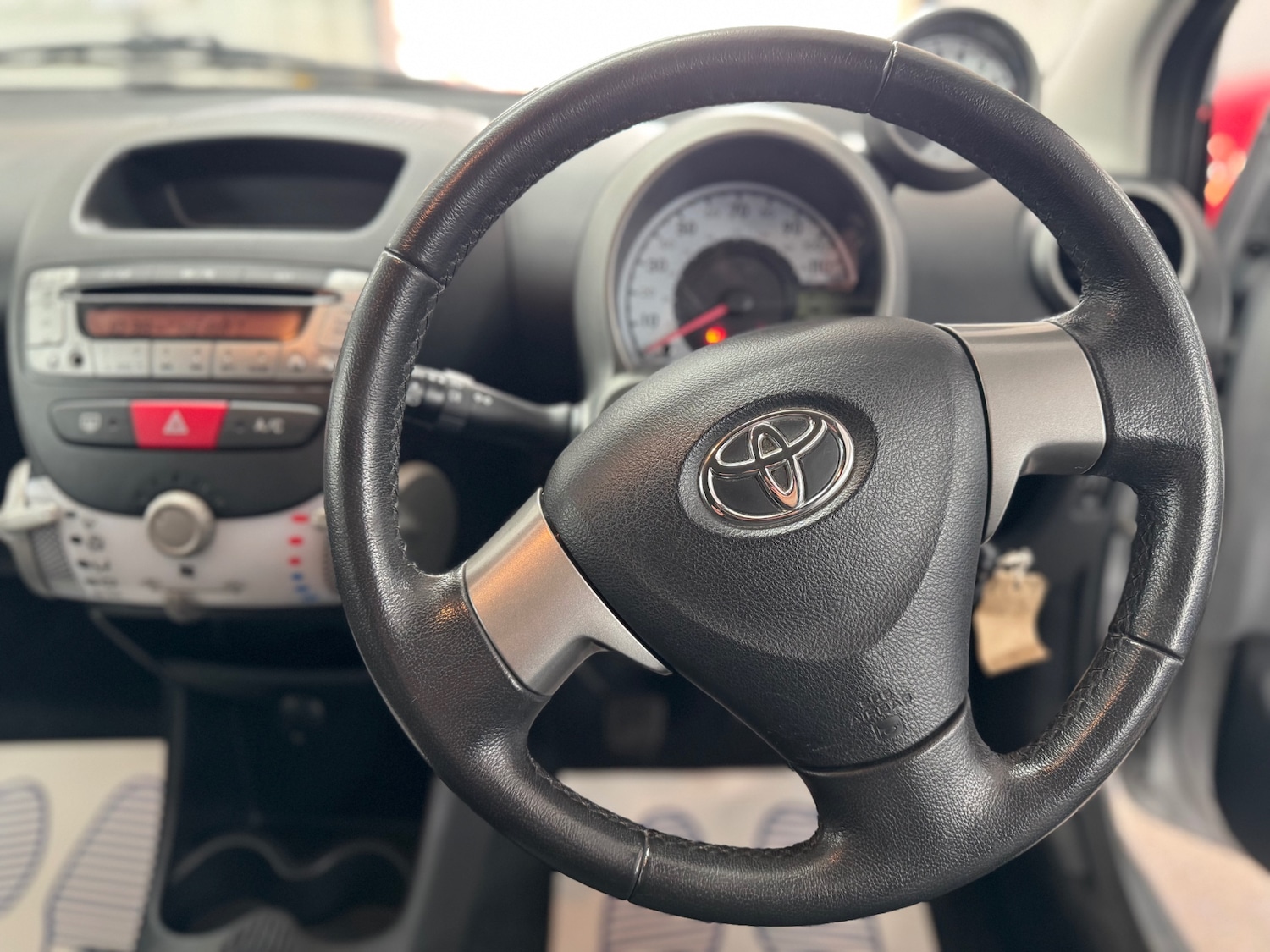 Used Toyota AYGO 2014 for sale - 76366278: Photo 9