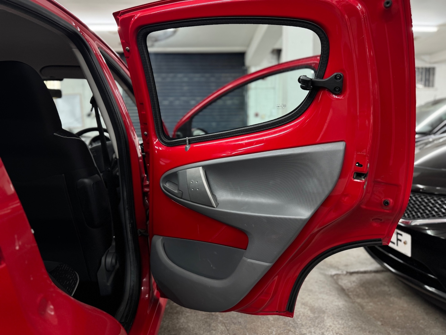 Used Peugeot 107 2011 for sale - 76486005: Photo 12