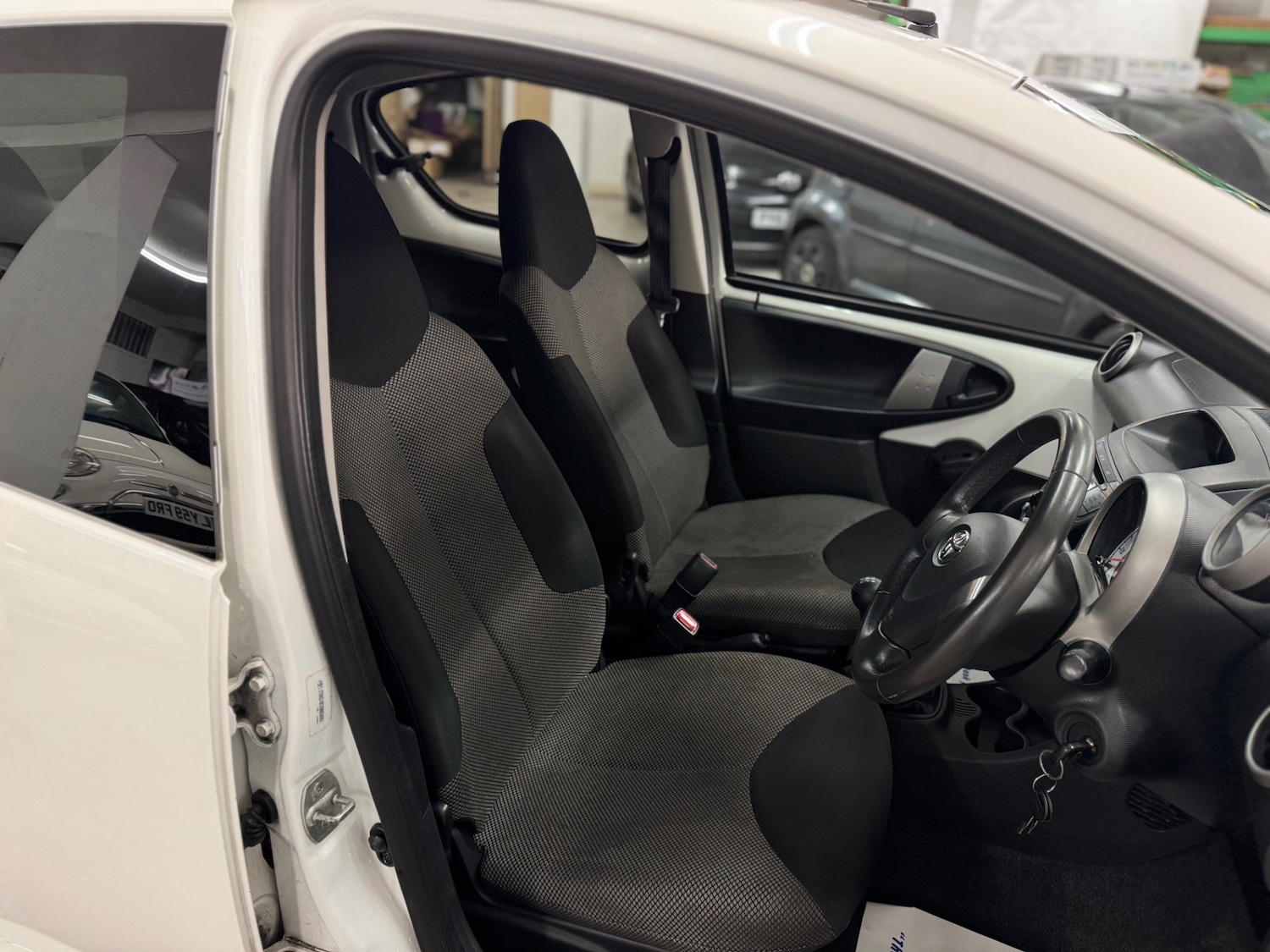 Used Toyota AYGO 2012 for sale - 77160040: Photo 12