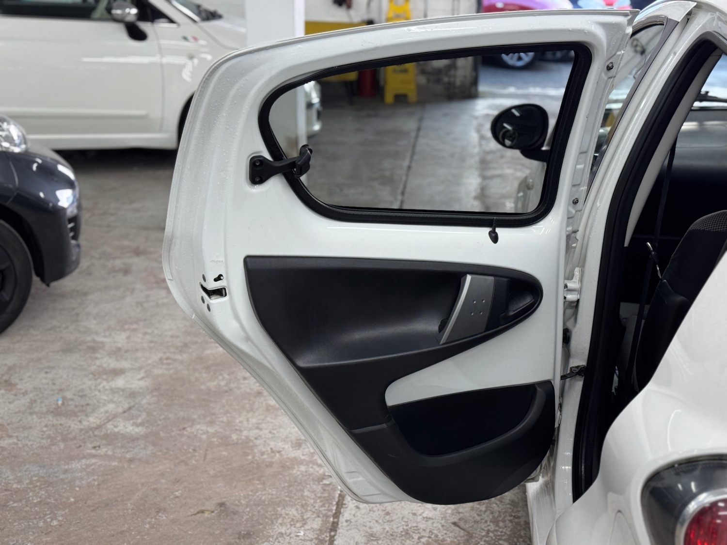 Used Toyota AYGO 2012 for sale - 77160040: Photo 15