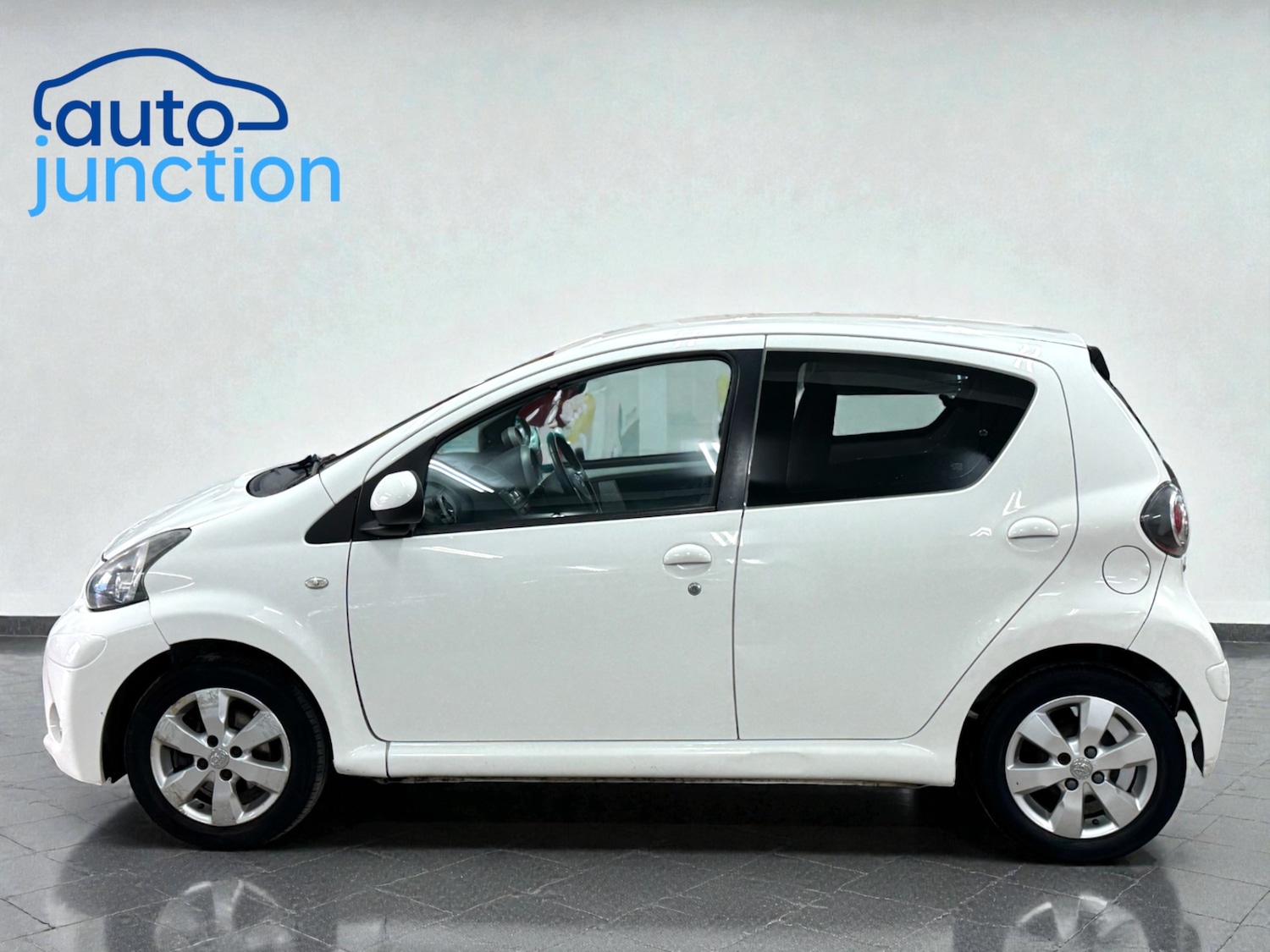 Used Toyota AYGO 2012 for sale - 77160040: Photo 6