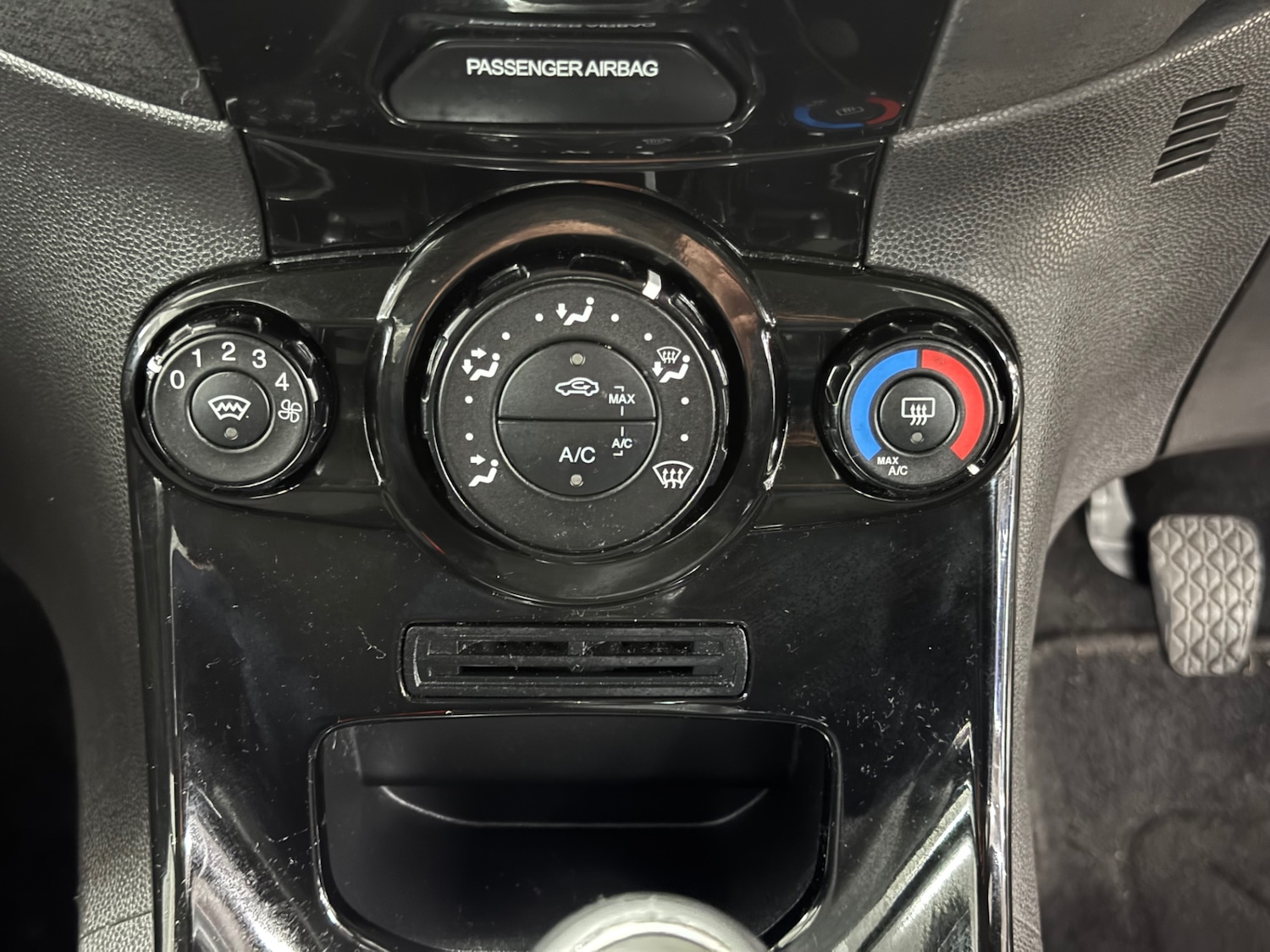 Used Ford Fiesta 2013 for sale - 76982591: Photo 12