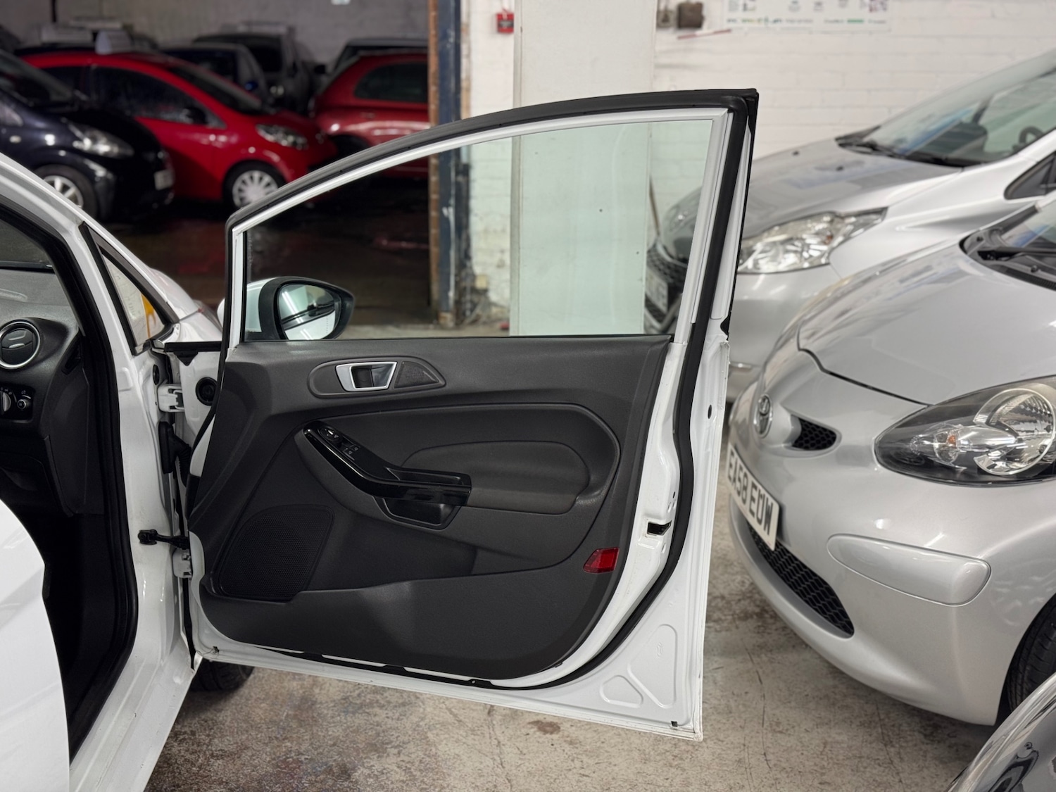 Used Ford Fiesta 2013 for sale - 76982591: Photo 16