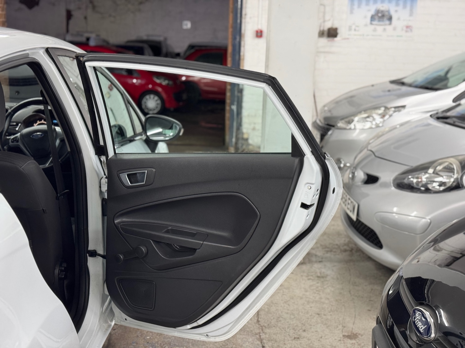 Used Ford Fiesta 2013 for sale - 76982591: Photo 17