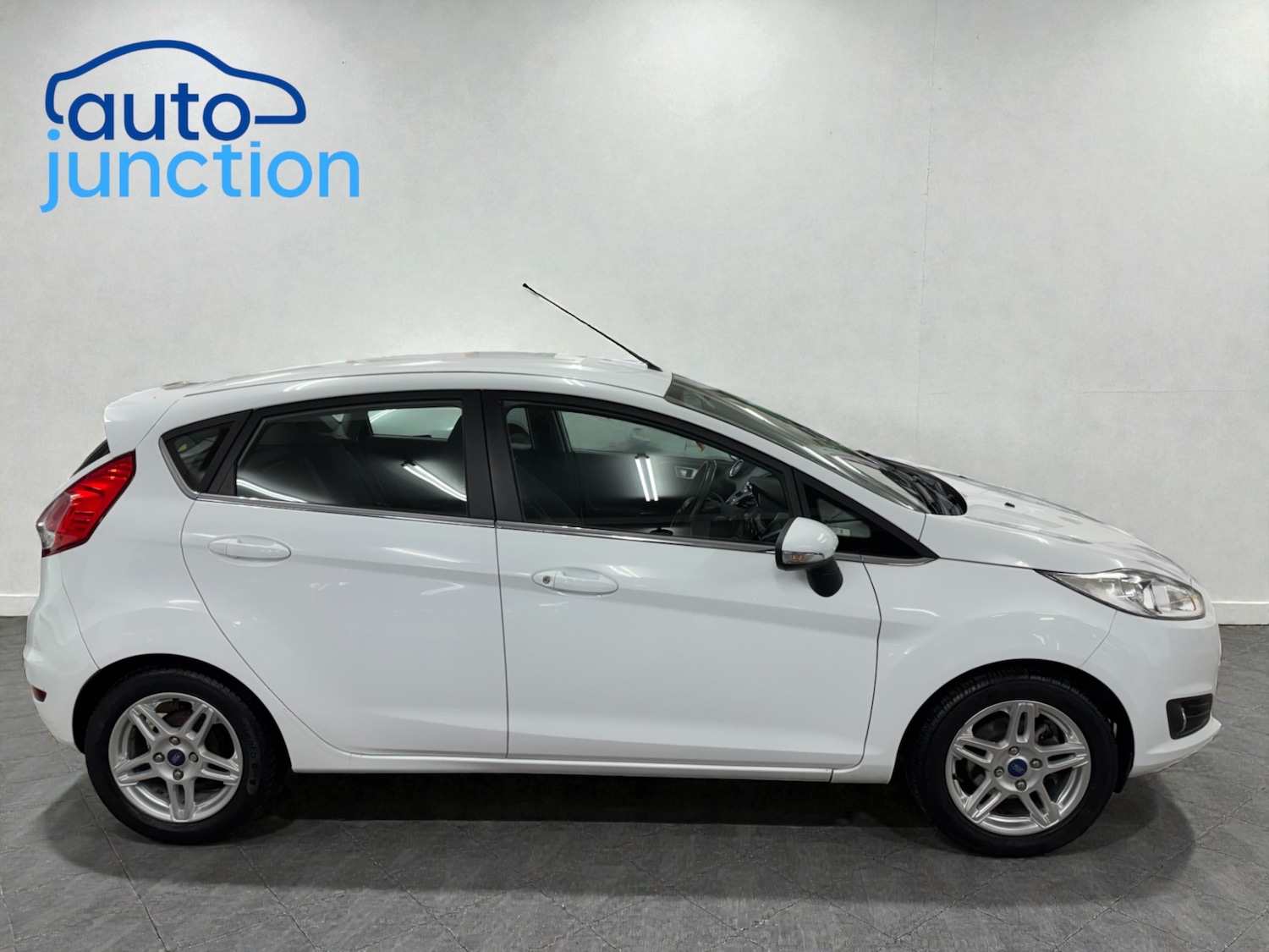 Used Ford Fiesta 2013 for sale - 76982591: Photo 4