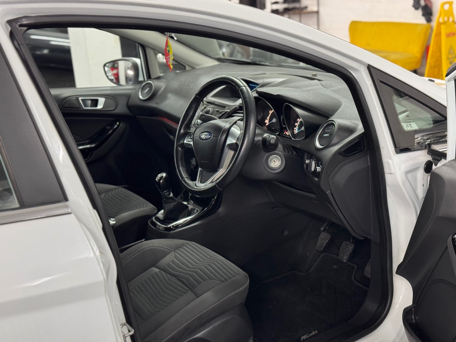 Used Ford Fiesta 2013 for sale - 76982591: Photo 7