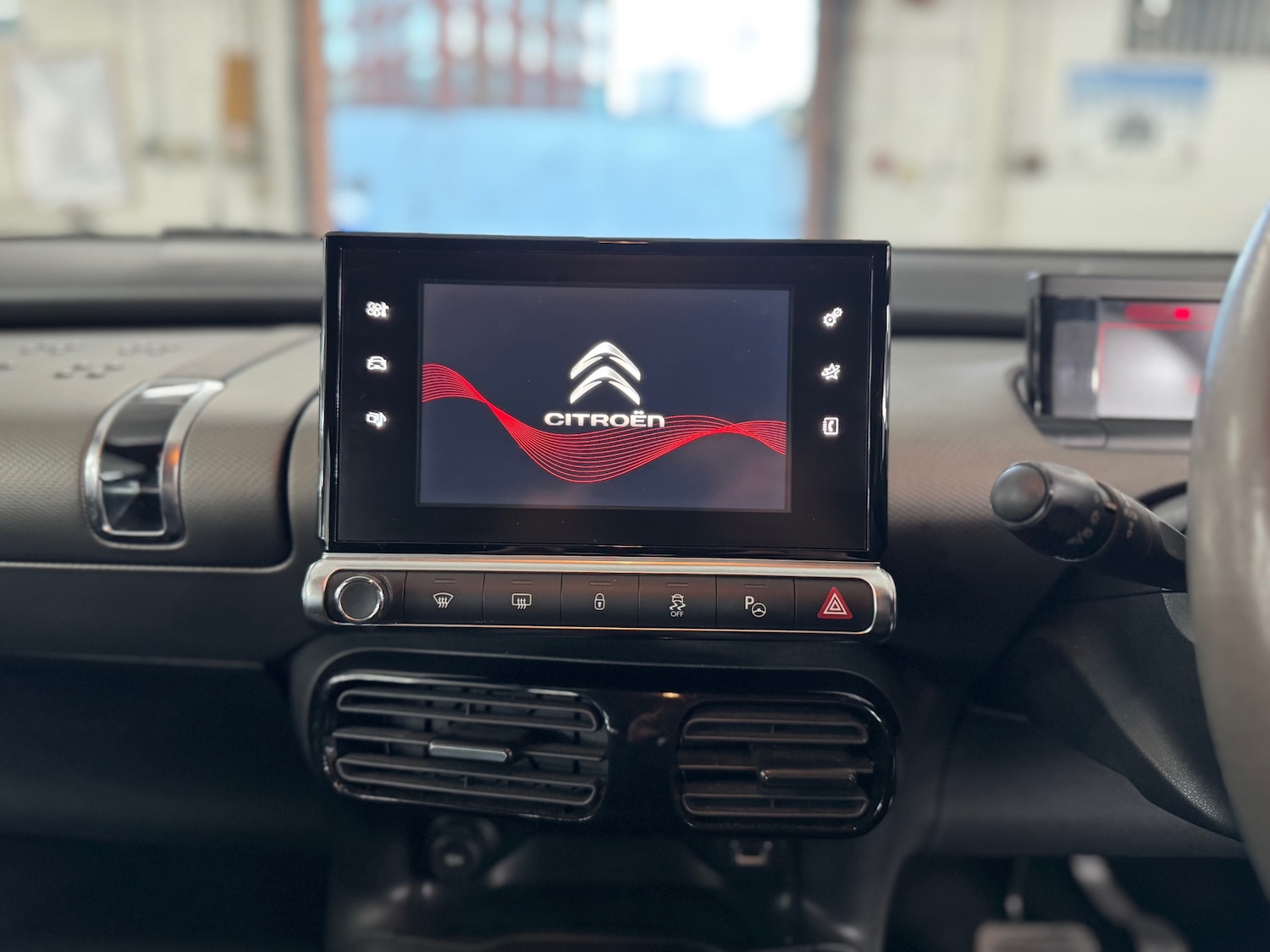 Used Citroen C4 Cactus 2015 for sale - 76407761: Photo 11