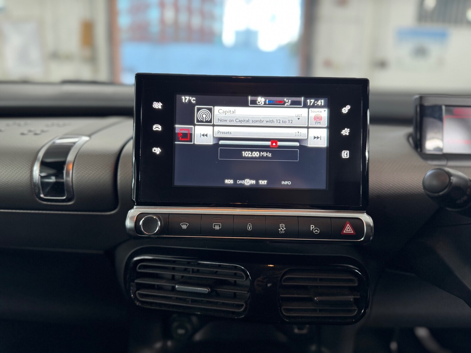 Used Citroen C4 Cactus 2015 for sale - 76407761: Photo 12