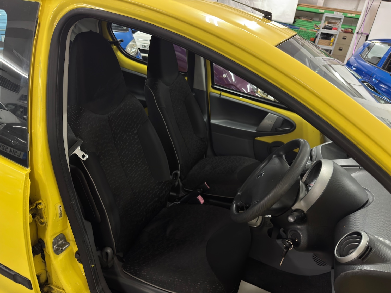 Used Peugeot 107 2010 for sale - 76632618: Photo 10