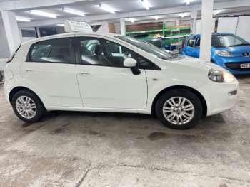 Used Fiat Punto 2012 for sale - 74757030: Photo