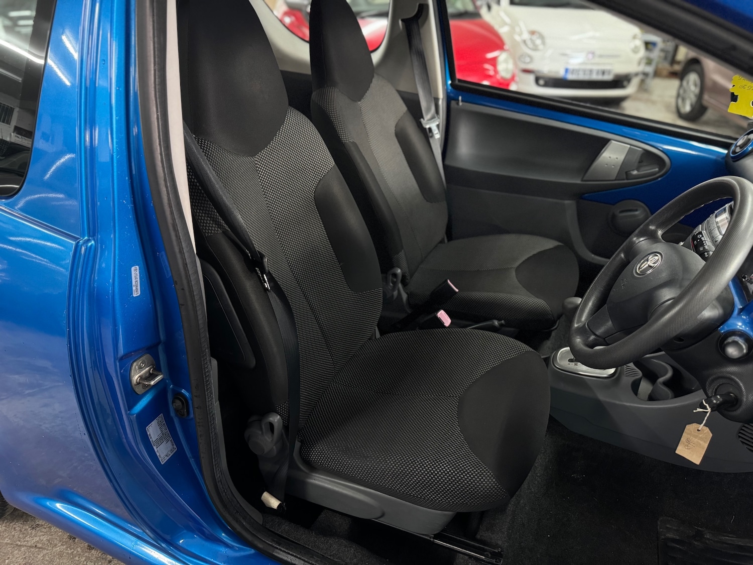 Used Toyota AYGO 2009 for sale - 77323873: Photo 11