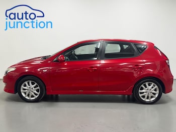 Used Hyundai i30 2010 for sale - 79067934: Photo