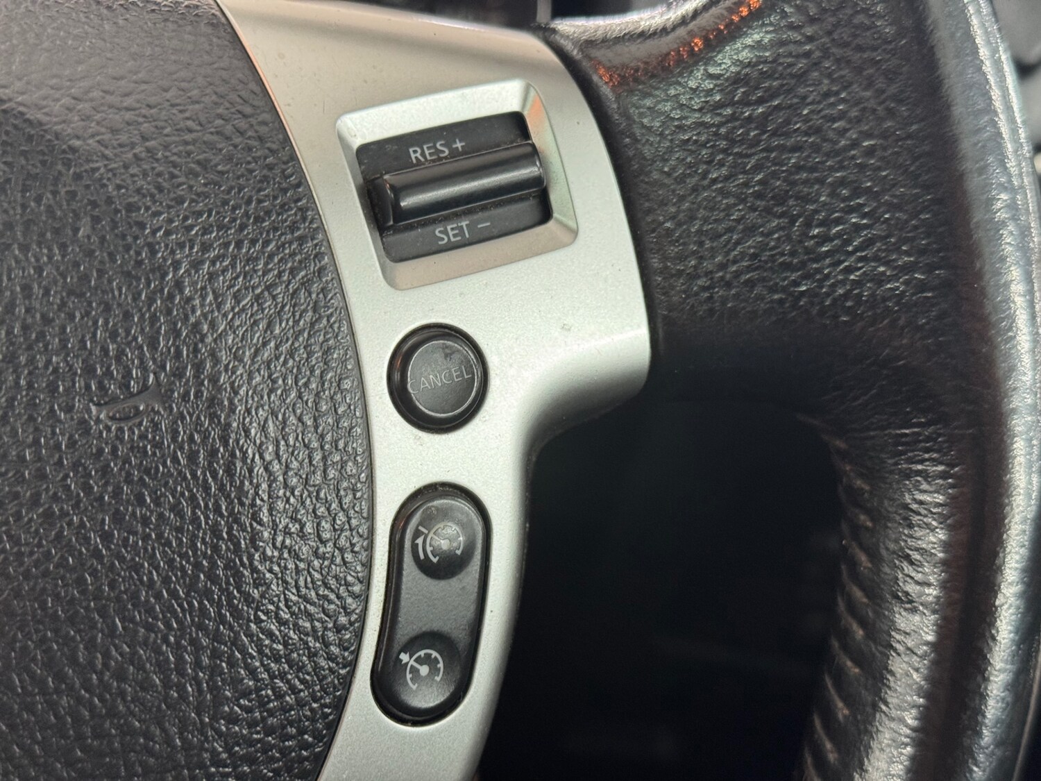 Used Nissan Qashqai 2012 for sale - 77742575: Photo 9