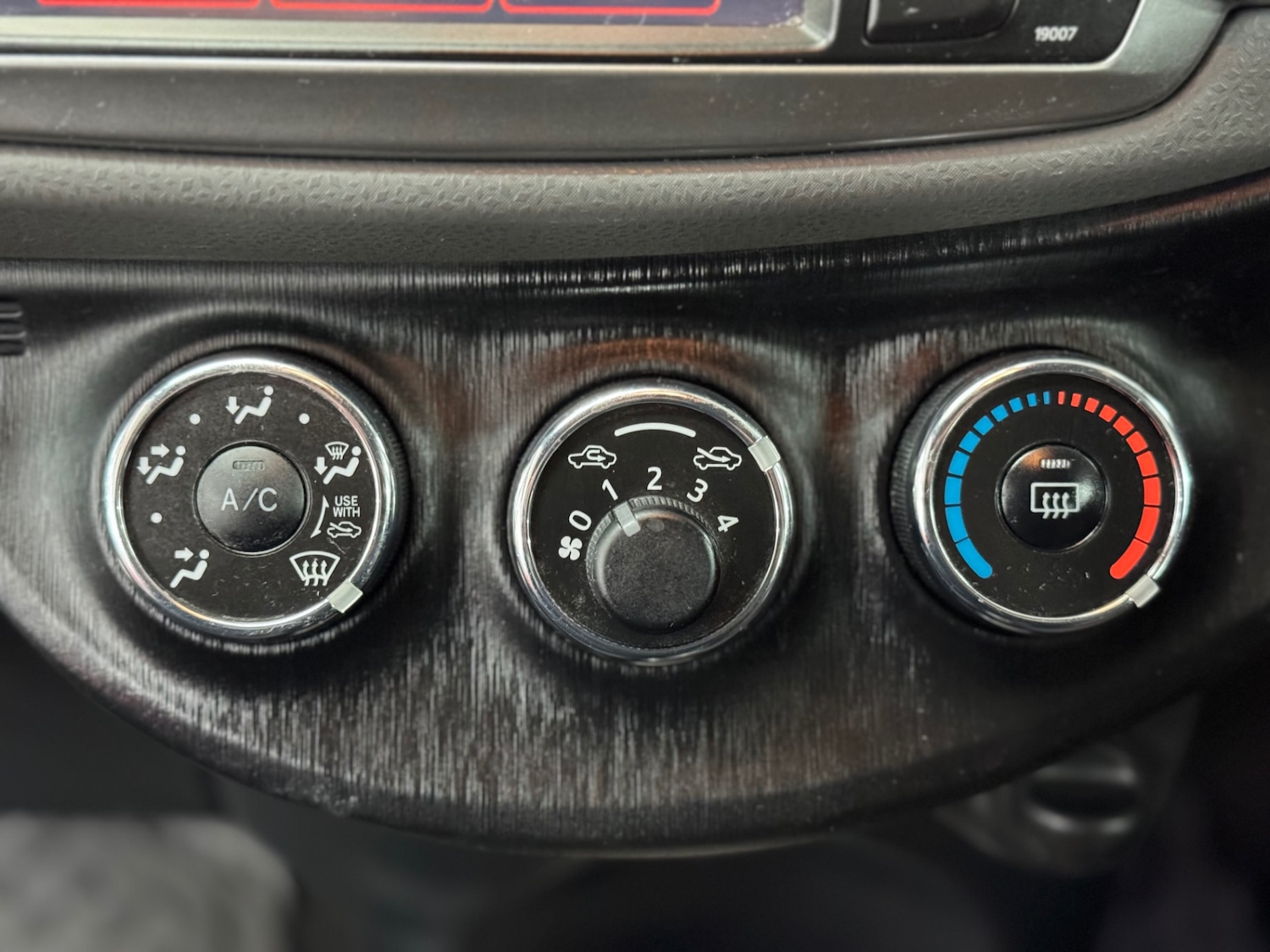 Used Toyota Yaris 2012 for sale - 77962056: Photo 15