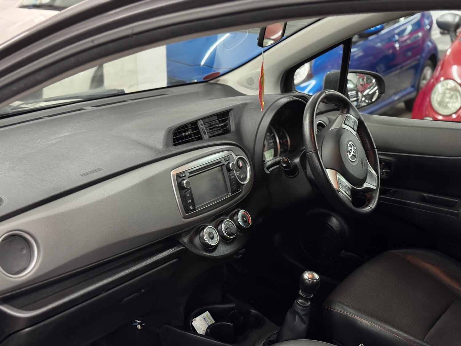 Used Toyota Yaris 2012 for sale - 77962056: Photo 9