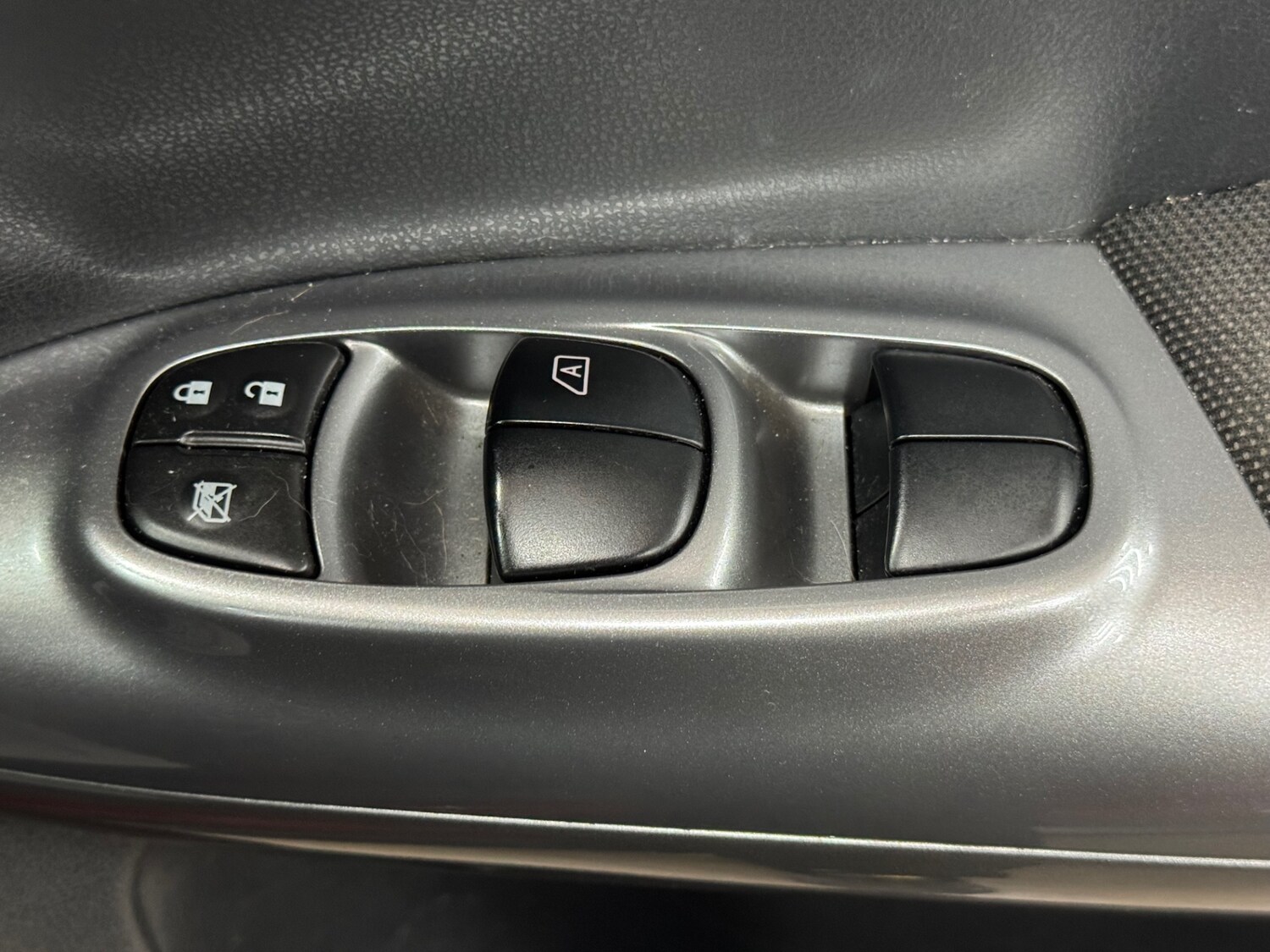 Used Nissan Juke 2010 for sale - 77447649: Photo 25