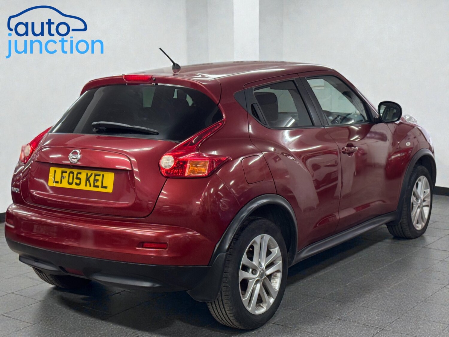 Used Nissan Juke 2010 for sale - 77447649: Photo 6