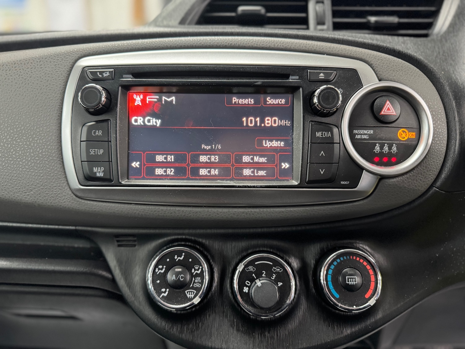 Used Toyota Yaris 2012 for sale - 77367778: Photo 11