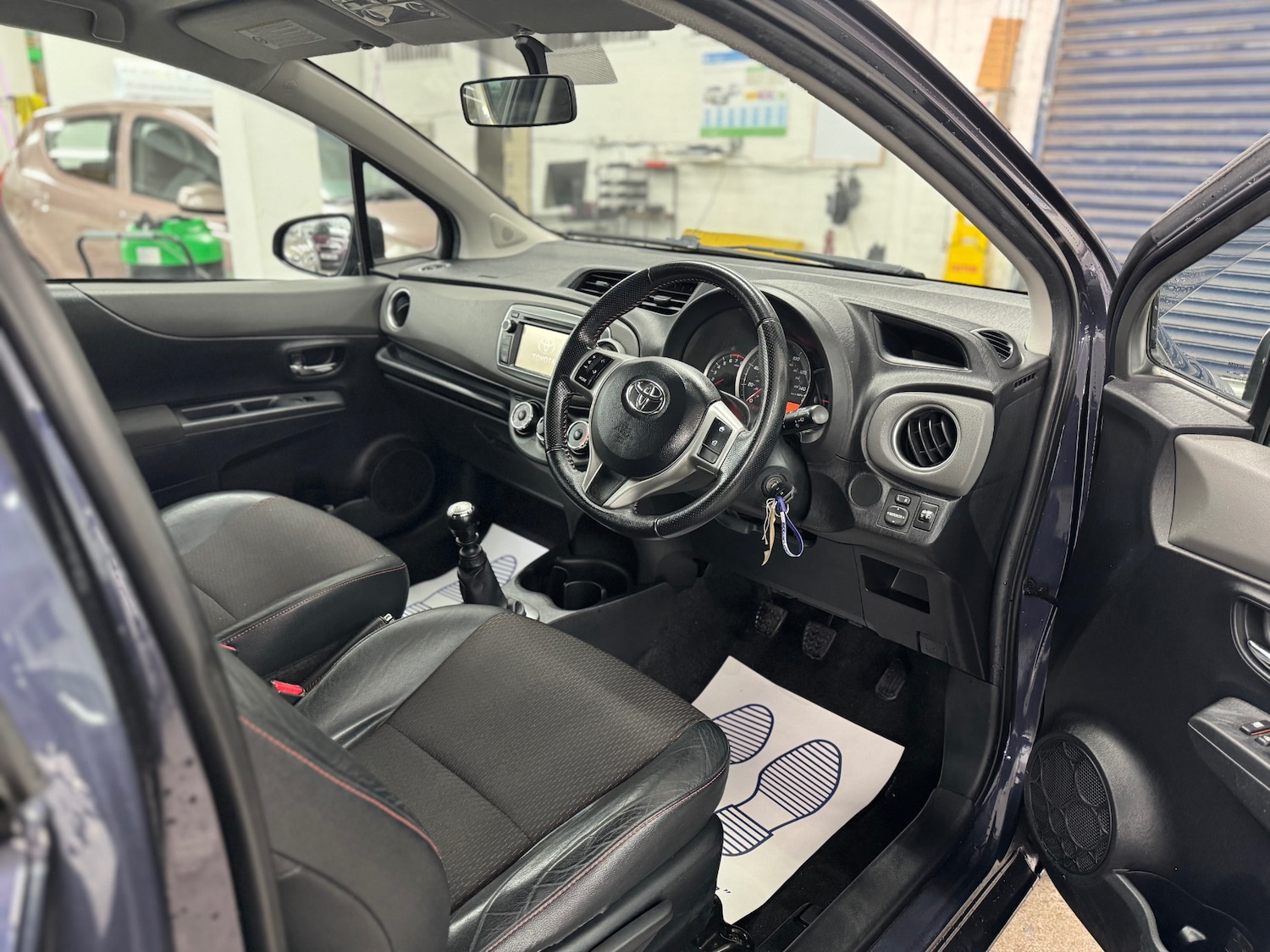 Used Toyota Yaris 2012 for sale - 77367778: Photo 8