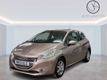 Used Peugeot 208 2013 for sale - 75539384: Photo
