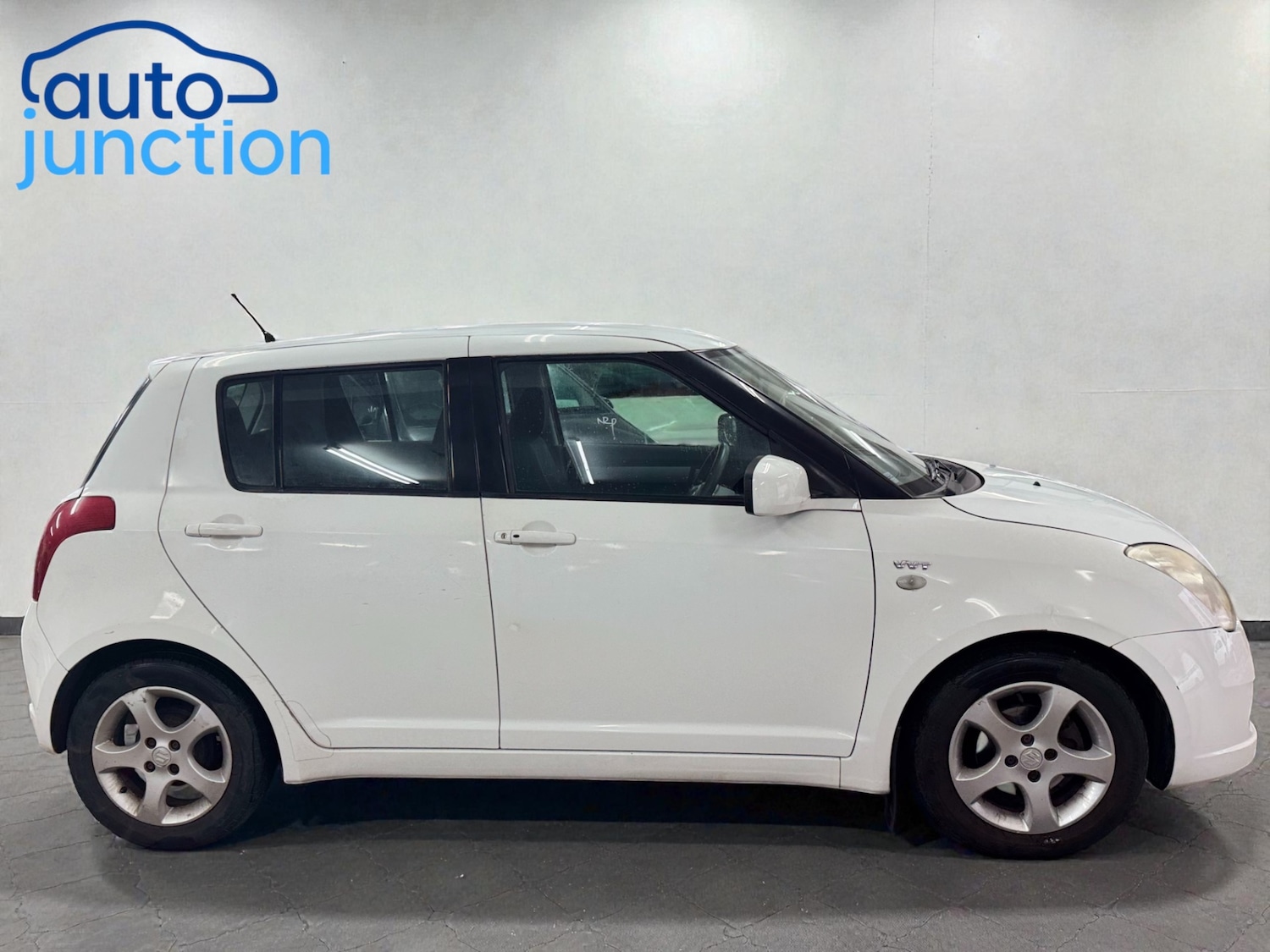 Used Suzuki Swift 2006 for sale - 77461263: Photo 3