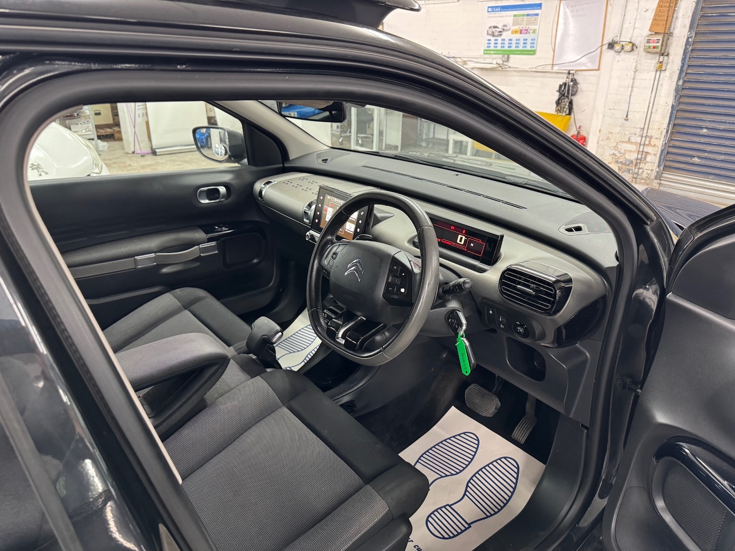 Used Citroen C4 Cactus 2016 for sale - 76982587: Photo 15