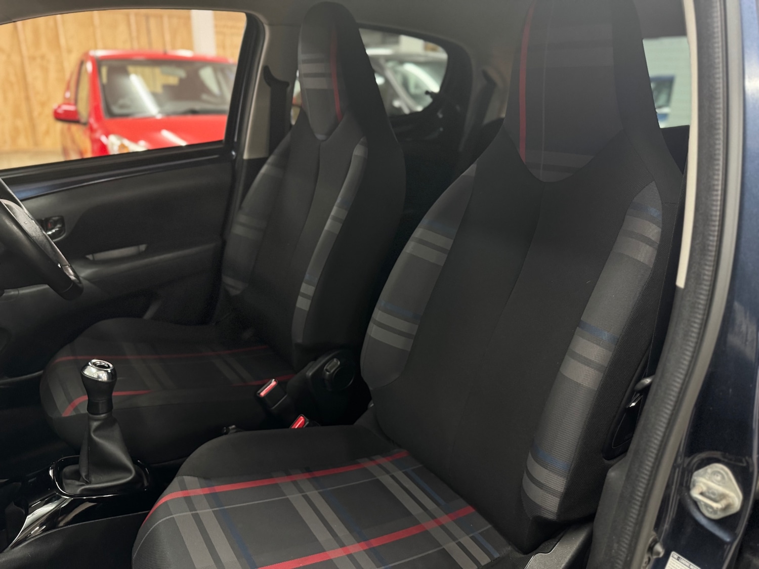 Used Peugeot 108 2016 for sale - 76097667: Photo 13