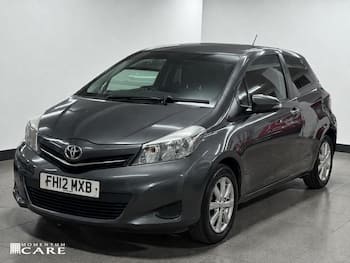 Used Toyota Yaris 2012 for sale - 79690487: Photo