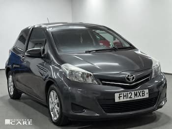 Used Toyota Yaris 2012 for sale - 79690487: Photo
