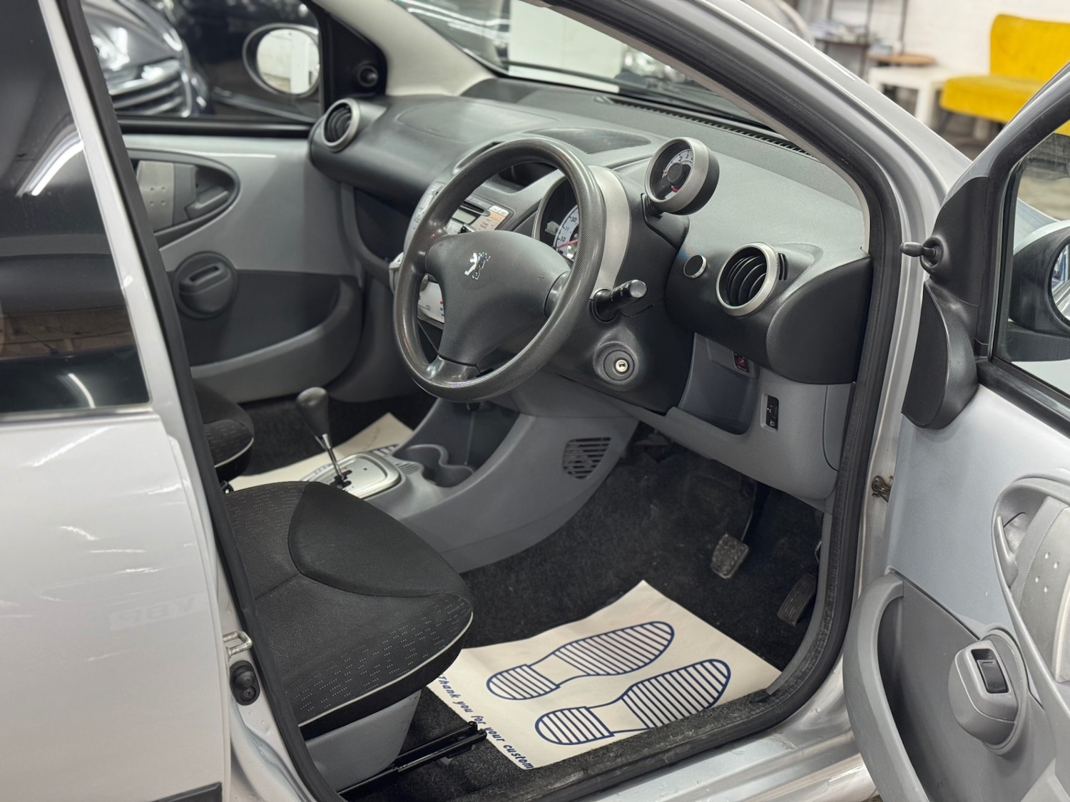 Used Peugeot 107 2009 for sale - 76919731: Photo 7