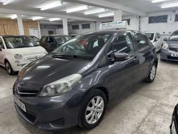 Used Toyota Yaris 2012 for sale - 74755821: Photo