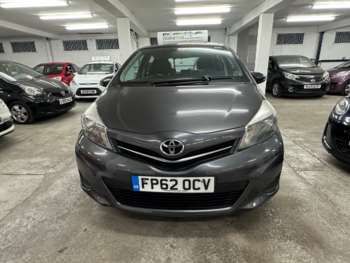 Used Toyota Yaris 2012 for sale - 74755821: Photo