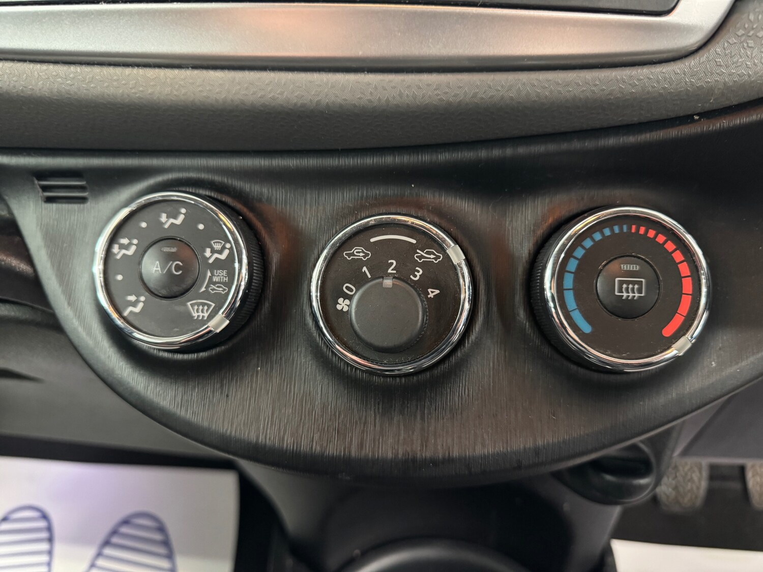 Used Toyota Yaris 2013 for sale - 77403841: Photo 11