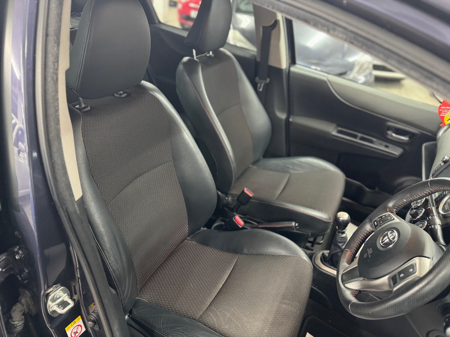 Used Toyota Yaris 2013 for sale - 77403841: Photo 12