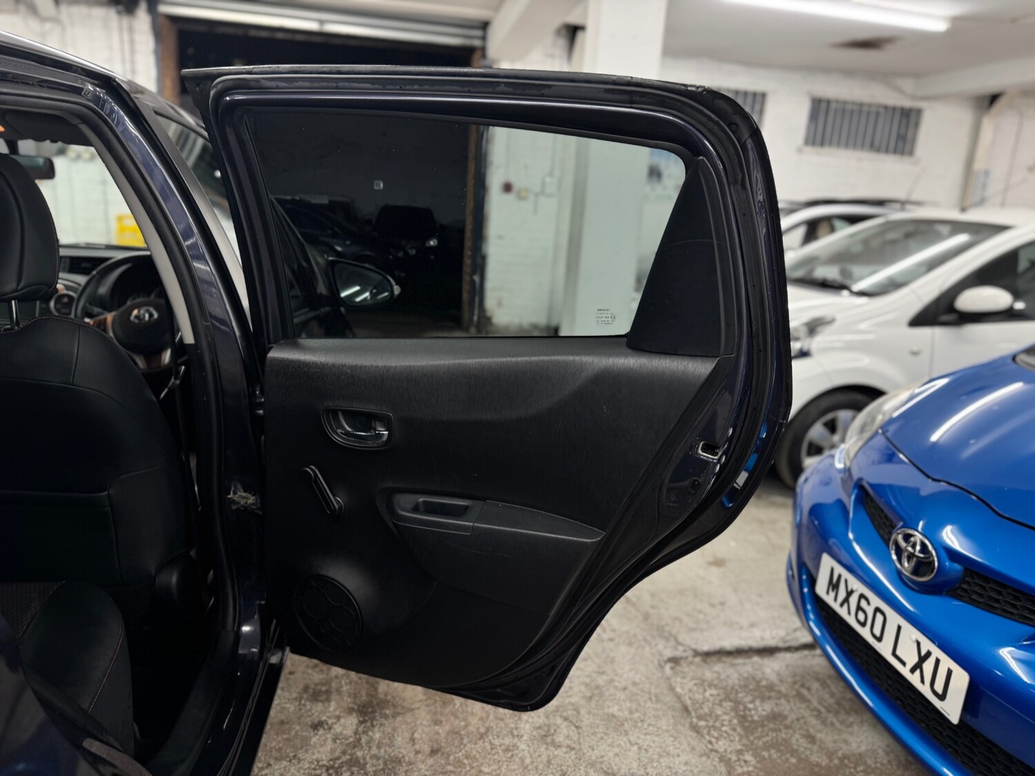 Used Toyota Yaris 2013 for sale - 77403841: Photo 17