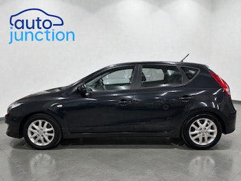 Used Hyundai i30 2010 for sale - 78608172: Photo