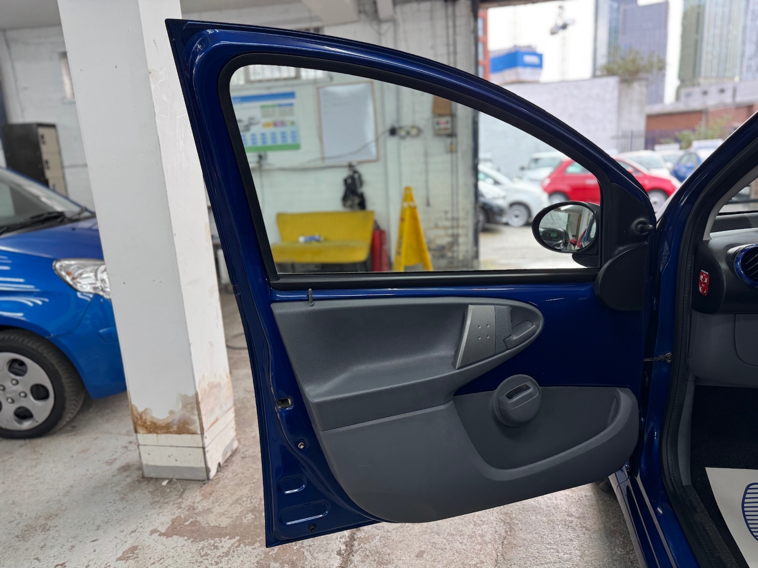 Used Toyota AYGO 2007 for sale - 76597107: Photo 20