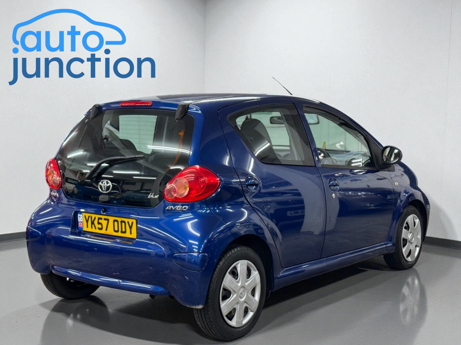 Used Toyota AYGO 2007 for sale - 76597107: Photo 5