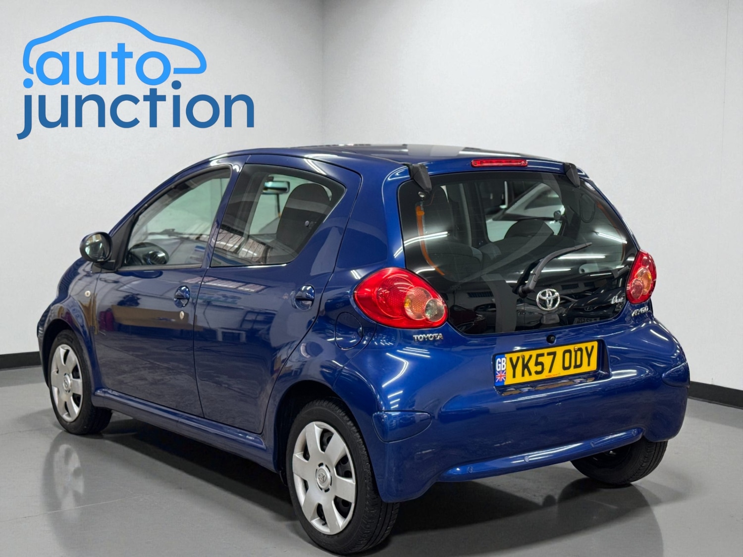 Used Toyota AYGO 2007 for sale - 76597107: Photo 6