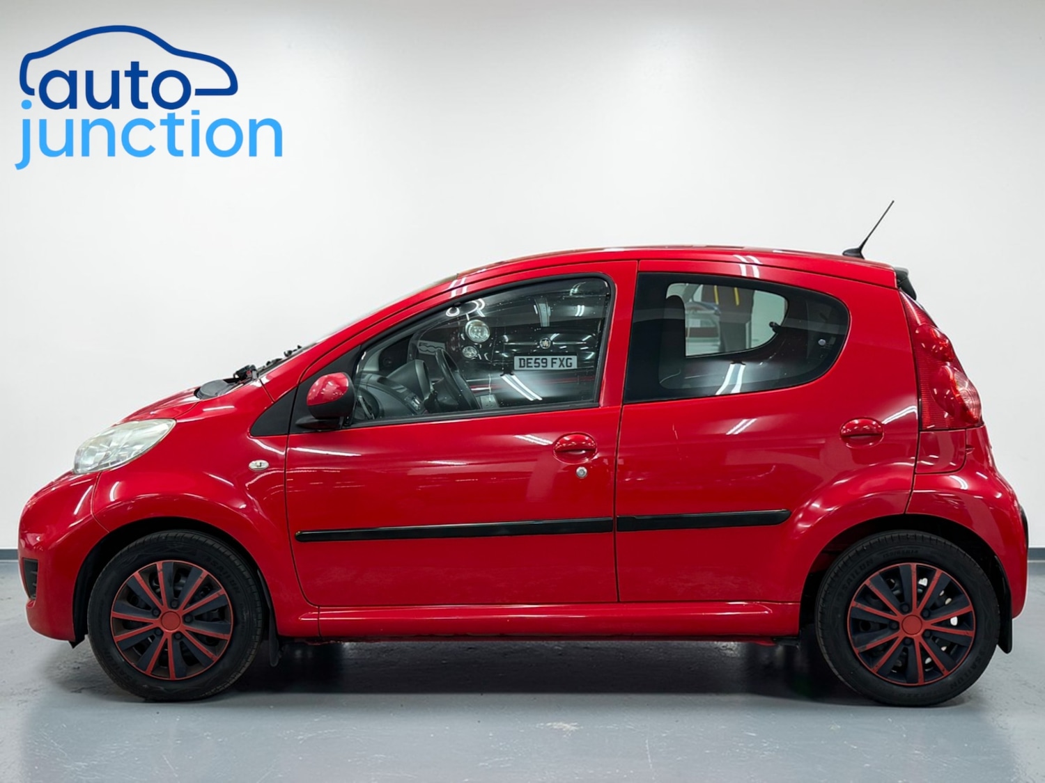 Used Peugeot 107 2009 for sale - 77954501: Photo 3