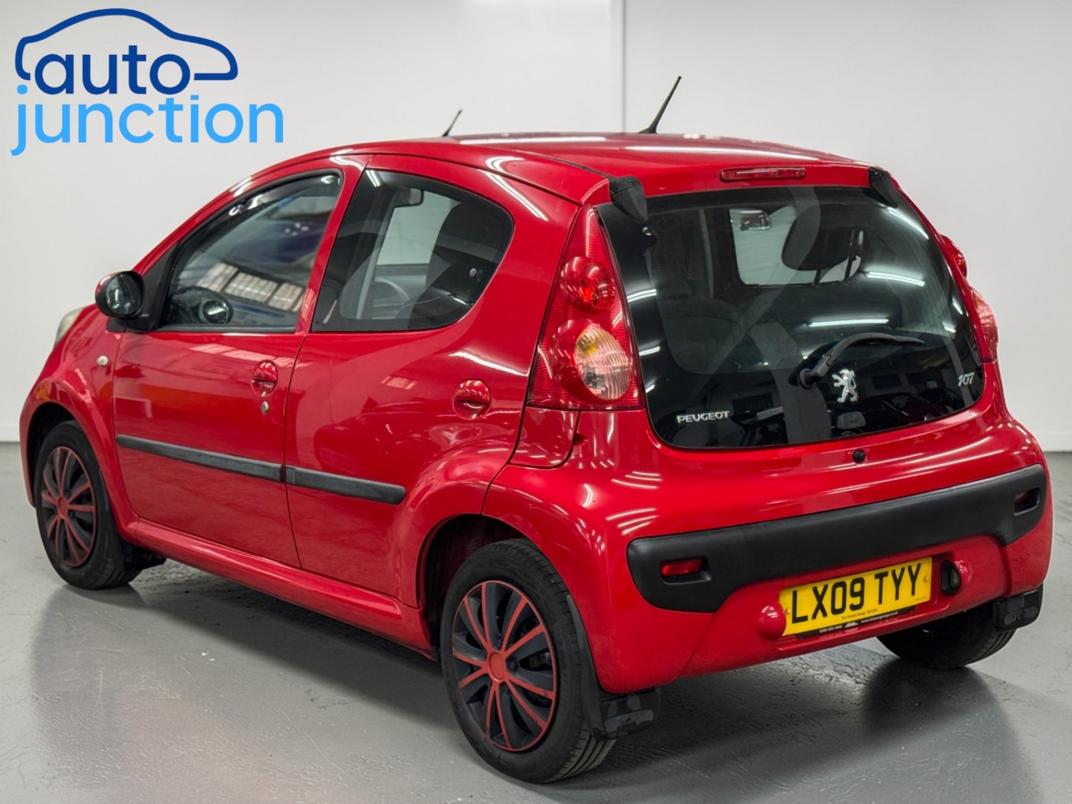 Used Peugeot 107 2009 for sale - 77954501: Photo 5