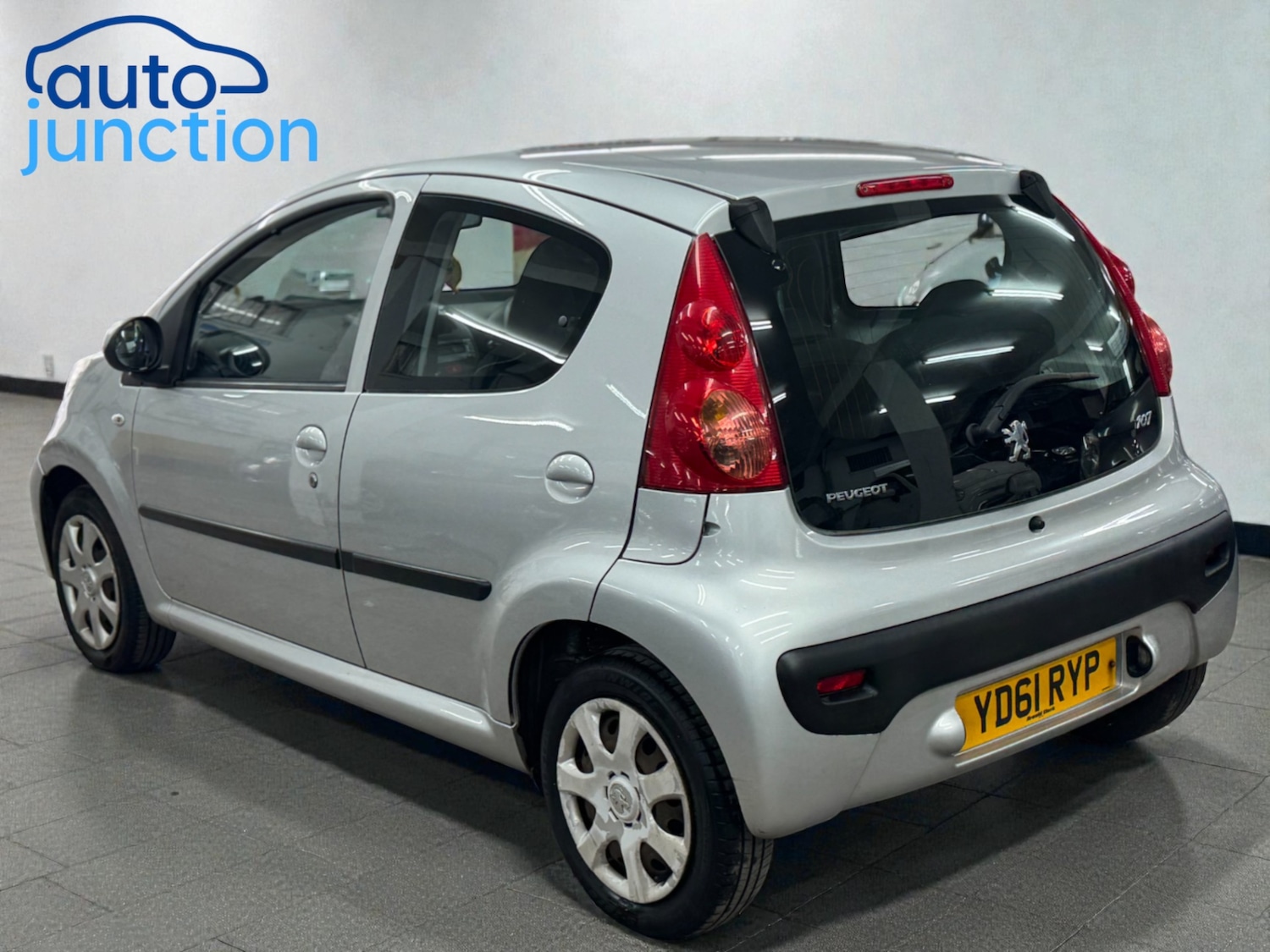 Used Peugeot 107 2011 for sale - 78106992: Photo 4