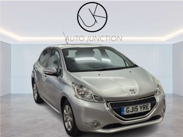 Used Peugeot 208 2015 for sale - 76237454: Photo 1