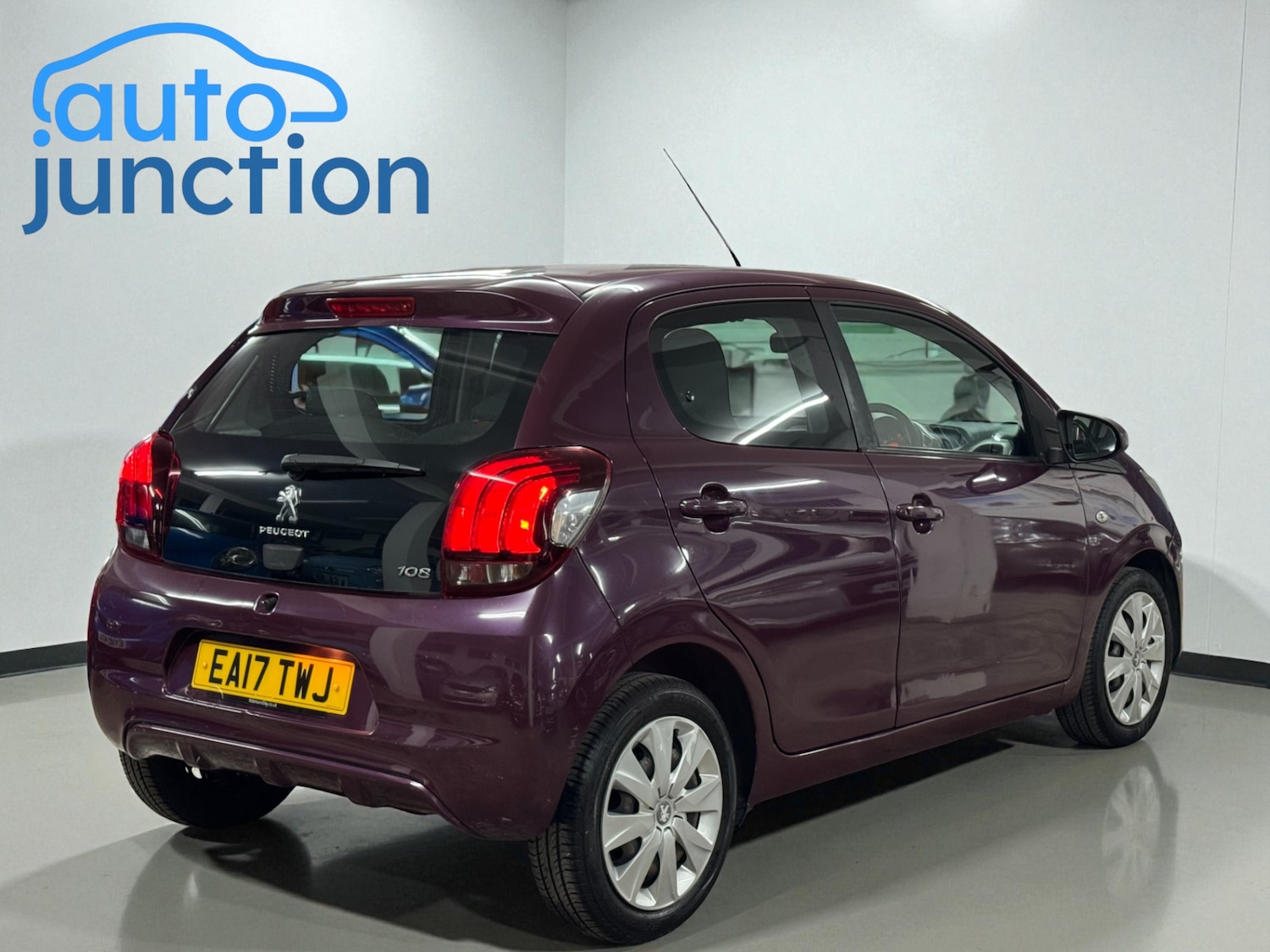 Used Peugeot 108 2017 for sale - 77137761: Photo 4