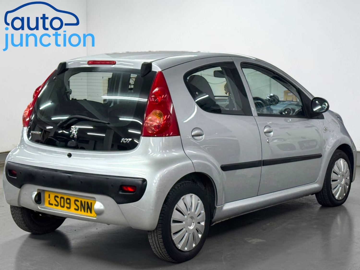 Used Peugeot 107 2009 for sale - 78150037: Photo 6