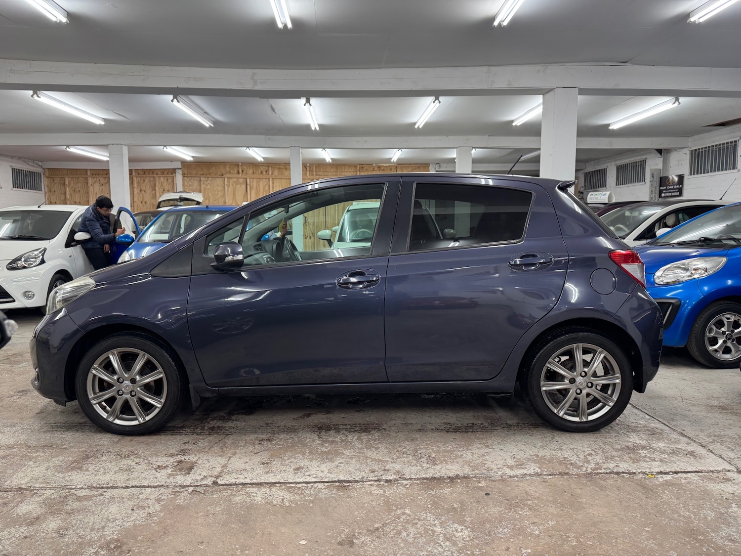 Used Toyota AYGO 2010 for sale - 77403702: Photo 12