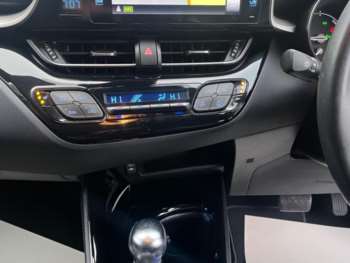 Used Toyota C-HR 2018 for sale - 72887644: Photo