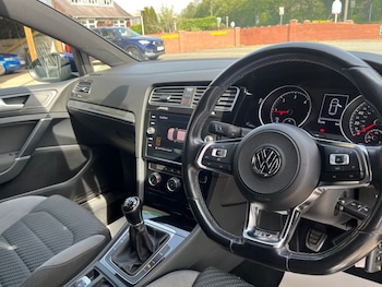 Used Volkswagen Golf 2019 for sale - 78839725: Photo