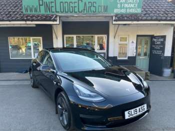 2019 (19) - Standard Range Plus Saloon 4dr Electric Auto RWD (241 bhp)